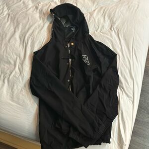 Salty Crew polyester wind breaker